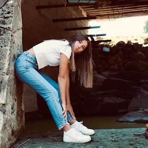 Meet your Posher, Noémie